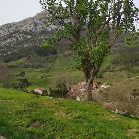 Casita Tanea Montana Y Cerca Del Mar En Cantabria Chalet Quintanilla