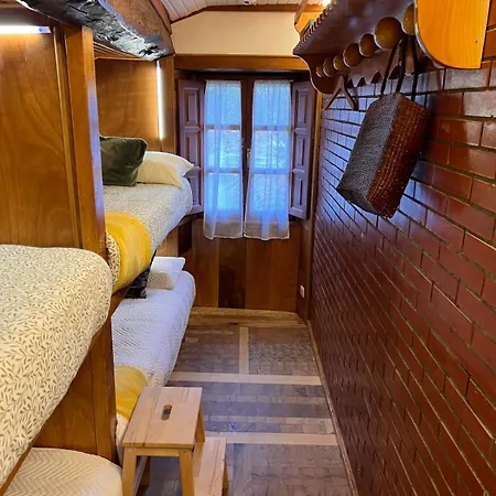 Casita Tanea Montana Y Cerca Del Mar En Cantabria Quintanilla