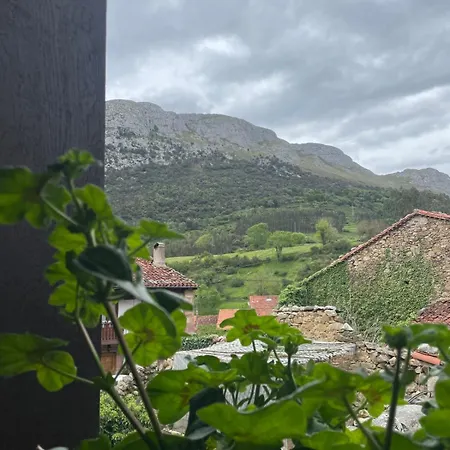Casita Tanea Montana Y Cerca Del Mar En Cantabria