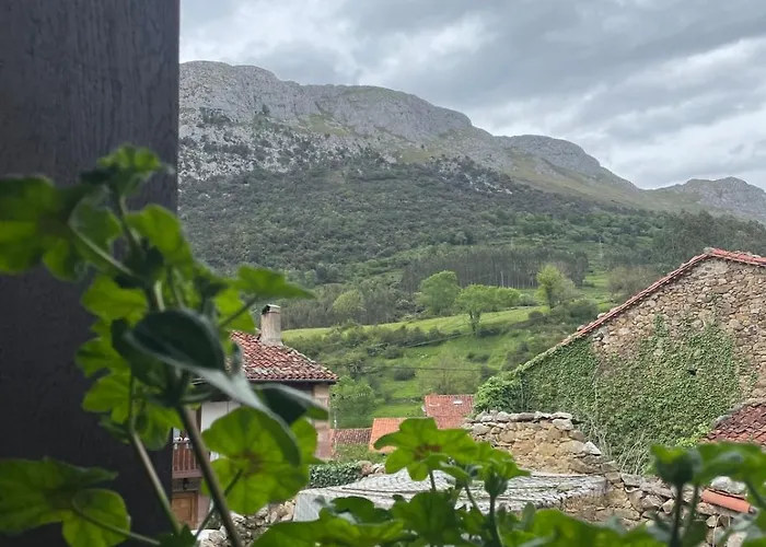 Casita Tanea Montana Y Cerca Del Mar En Cantabria